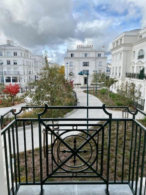 Suite Cartier Near Disneyland Paris Сери Екстериор снимка